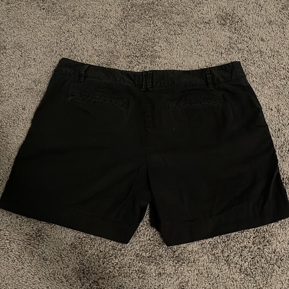 LOFT Black Women’s Shorts - Picture 3 of 5